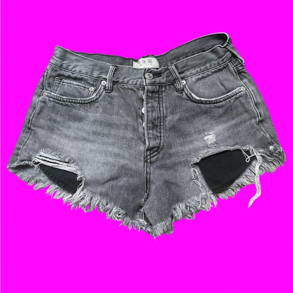 We The Free Pants - We The Free Gray Jean Shorts Distressed Cut-Off women’s size 26